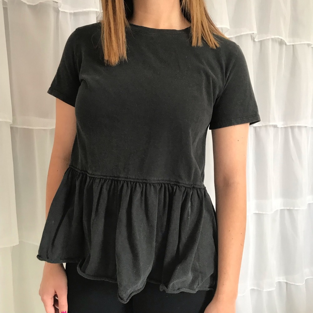 ❌ SOLD ON DEPOP ❌Black Peplum Top